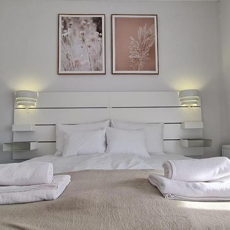 Lugas Apartman Miskolctapolca 2 Haloszoba Dezsa Es Jakuzzi Koezel A Barlangfuerdohoez Eksteriør billede