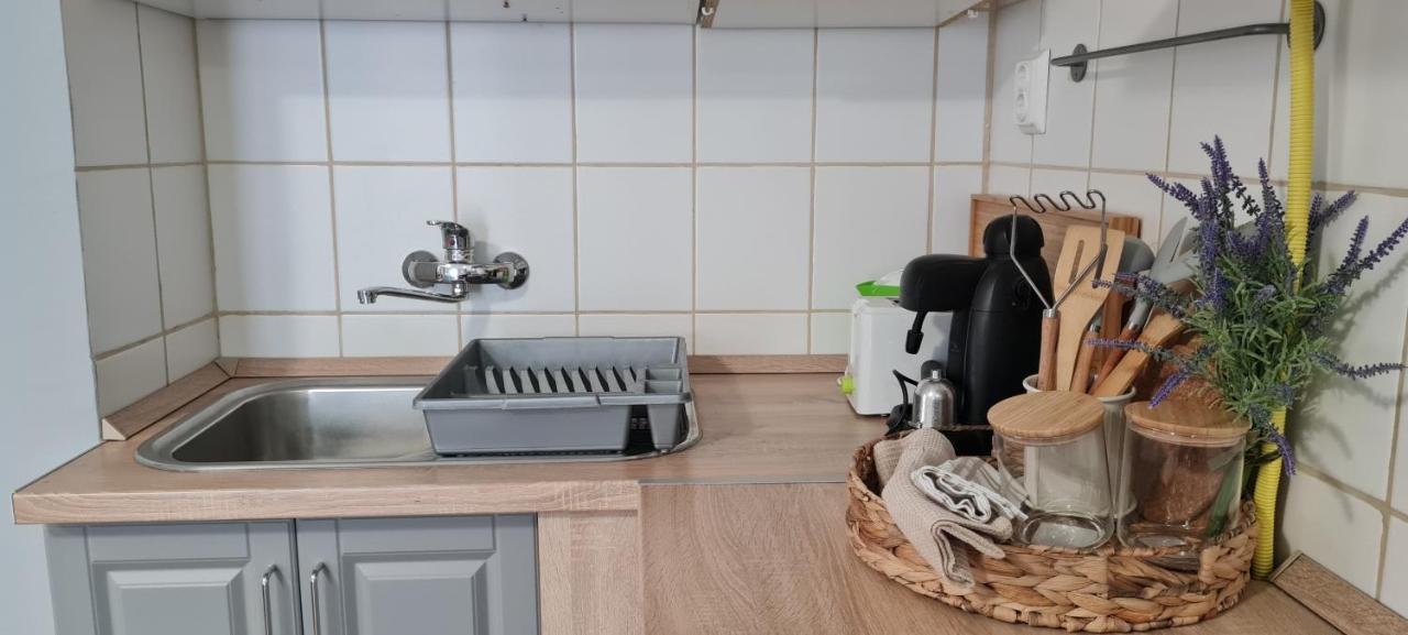 Lugas Apartman Miskolctapolca 2 Haloszoba Dezsa Es Jakuzzi Koezel A Barlangfuerdohoez Eksteriør billede