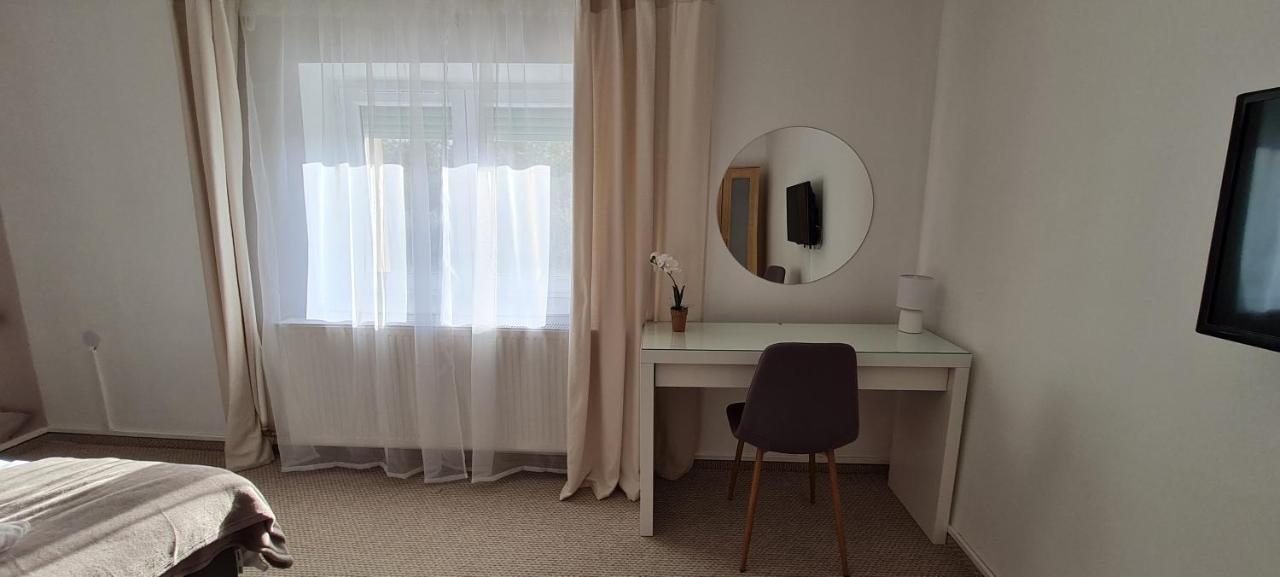 Lugas Apartman Miskolctapolca 2 Haloszoba Dezsa Es Jakuzzi Koezel A Barlangfuerdohoez Eksteriør billede