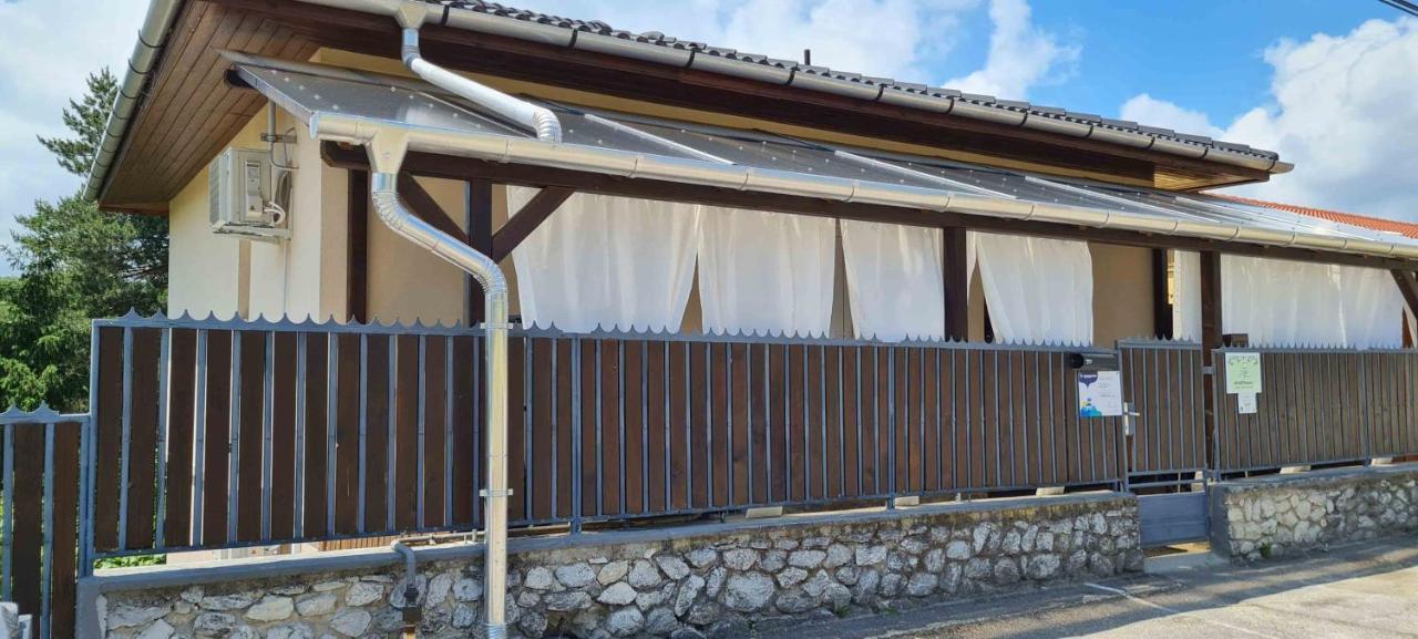 Lugas Apartman Miskolctapolca 2 Haloszoba Dezsa Es Jakuzzi Koezel A Barlangfuerdohoez Eksteriør billede