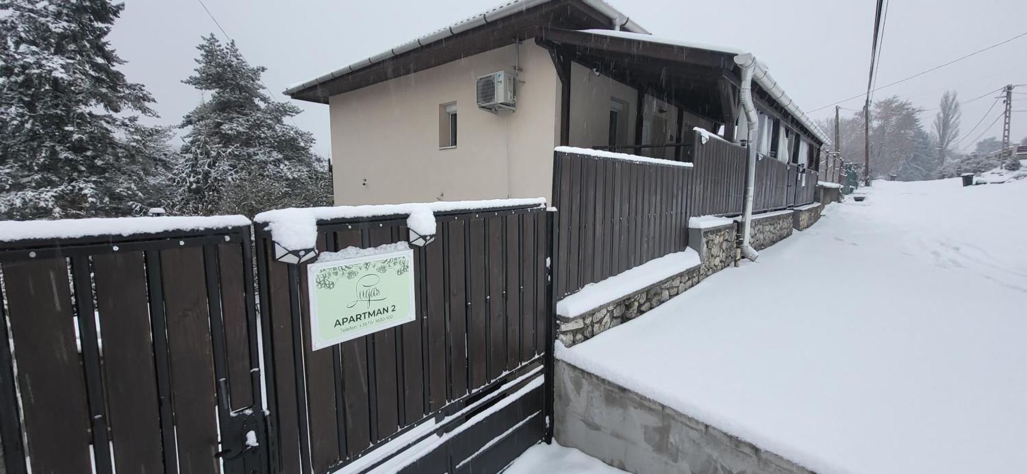 Lugas Apartman Miskolctapolca 2 Haloszoba Dezsa Es Jakuzzi Koezel A Barlangfuerdohoez Eksteriør billede