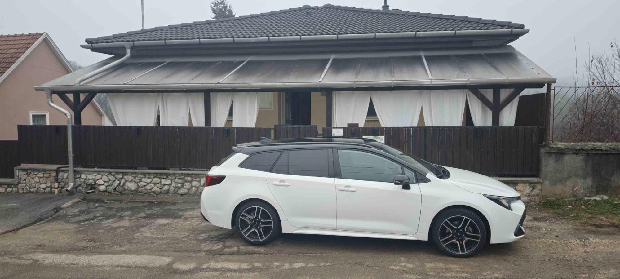 Lugas Apartman Miskolctapolca 2 Haloszoba Dezsa Es Jakuzzi Koezel A Barlangfuerdohoez Eksteriør billede